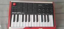 Миди клавиатура akai mpk 3