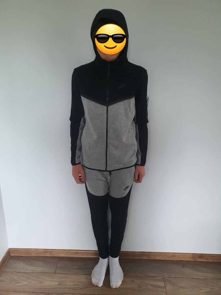 Nowy dres Nike Tech Fleece  L okazja