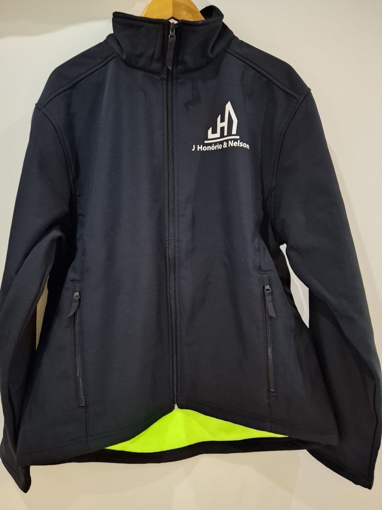 Casacos Softshell personalizados com a sua marca