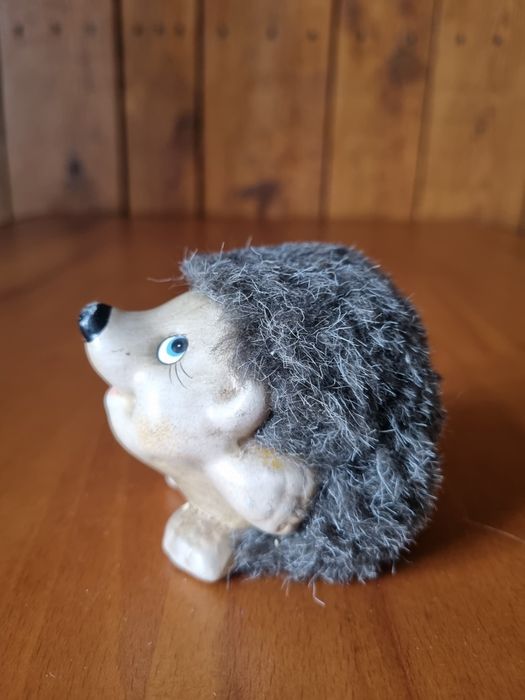 Jeżeli * Figurka jeża