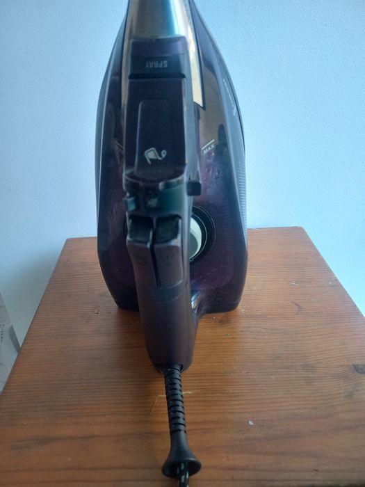 Ferro de engomar Rowenta