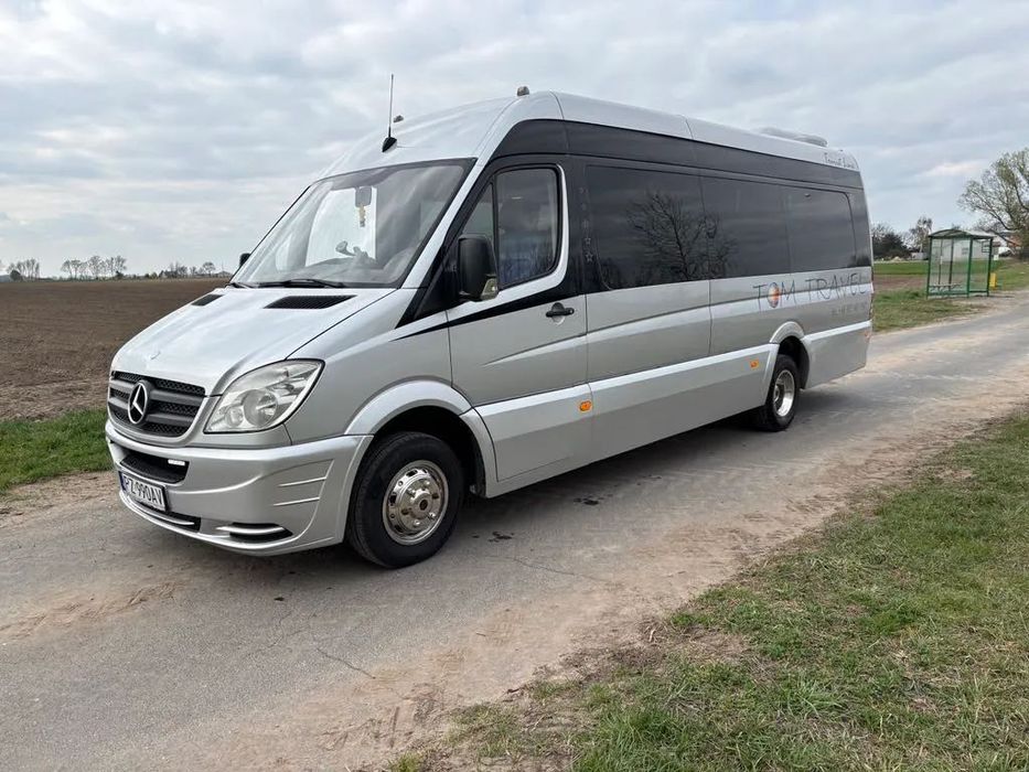 Mercedes-Benz Sprinter  Bus Mercedes Sprinter 519 CDI 22+1+1