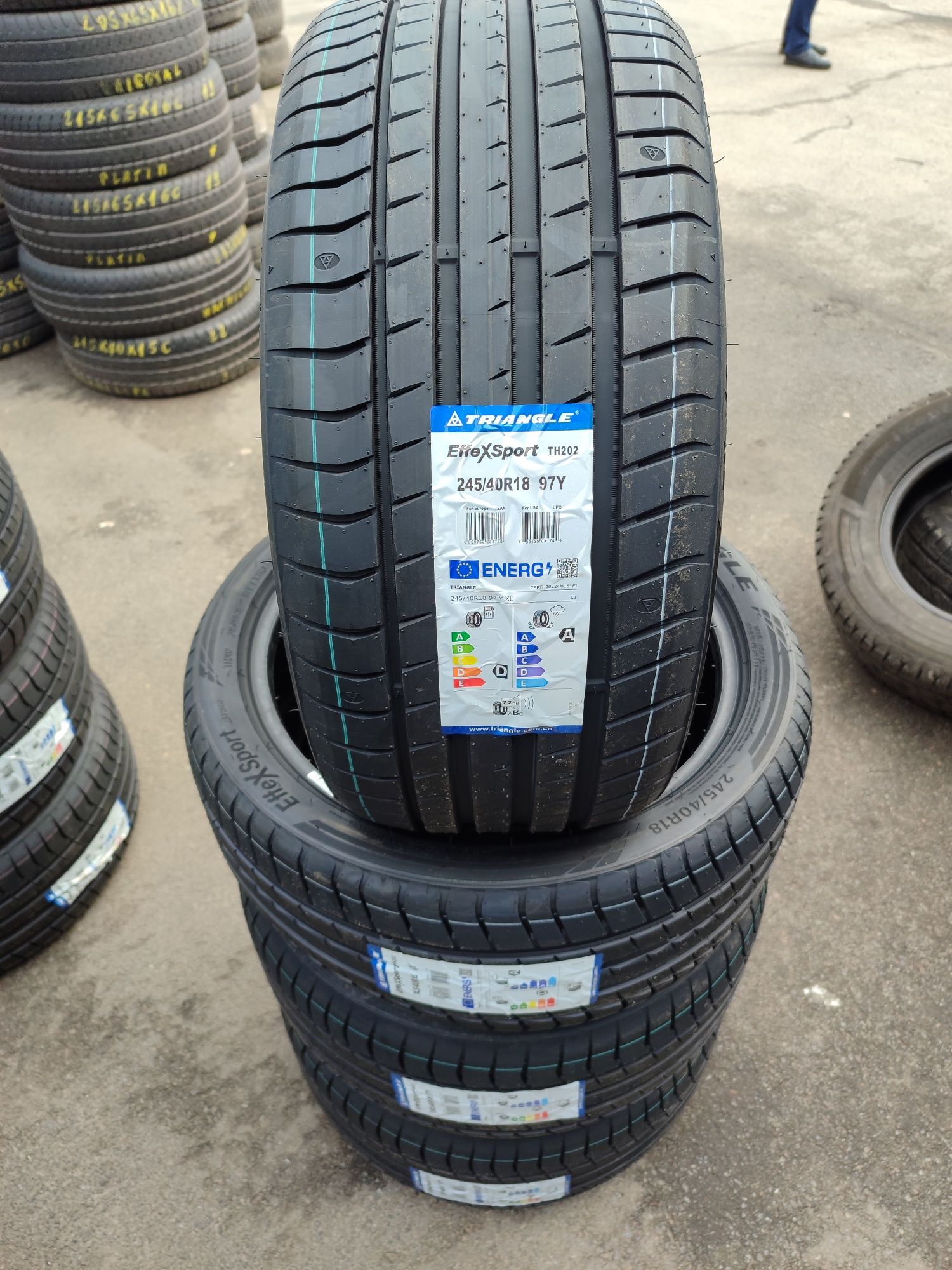 Triangle EffeXSport TH202 245/40 R18 95Y XL