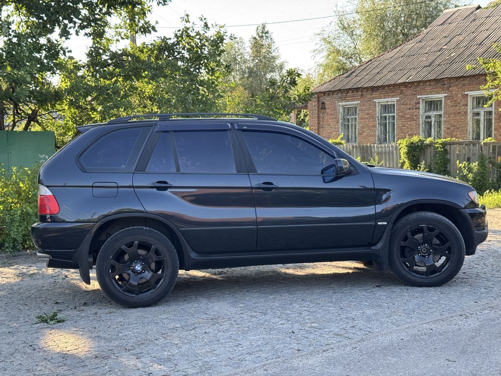 Продам bmw x5 2003 бензин