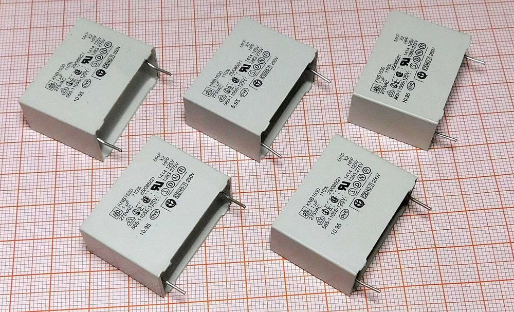 Kondensator 1uF 275VAC KNB1530 ISKRA - cena 5 sztuk