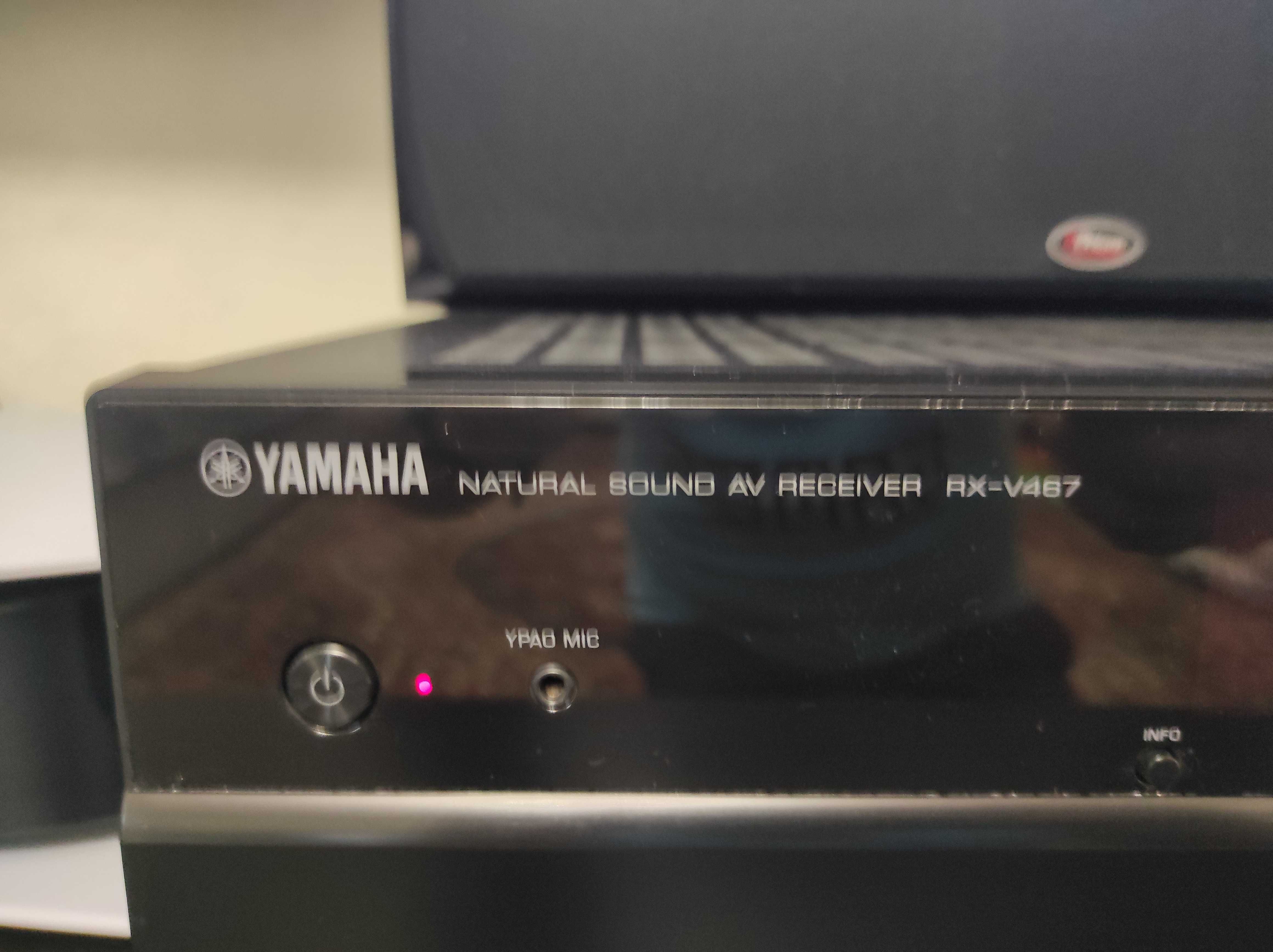 Yamaha amplituner RX-V467