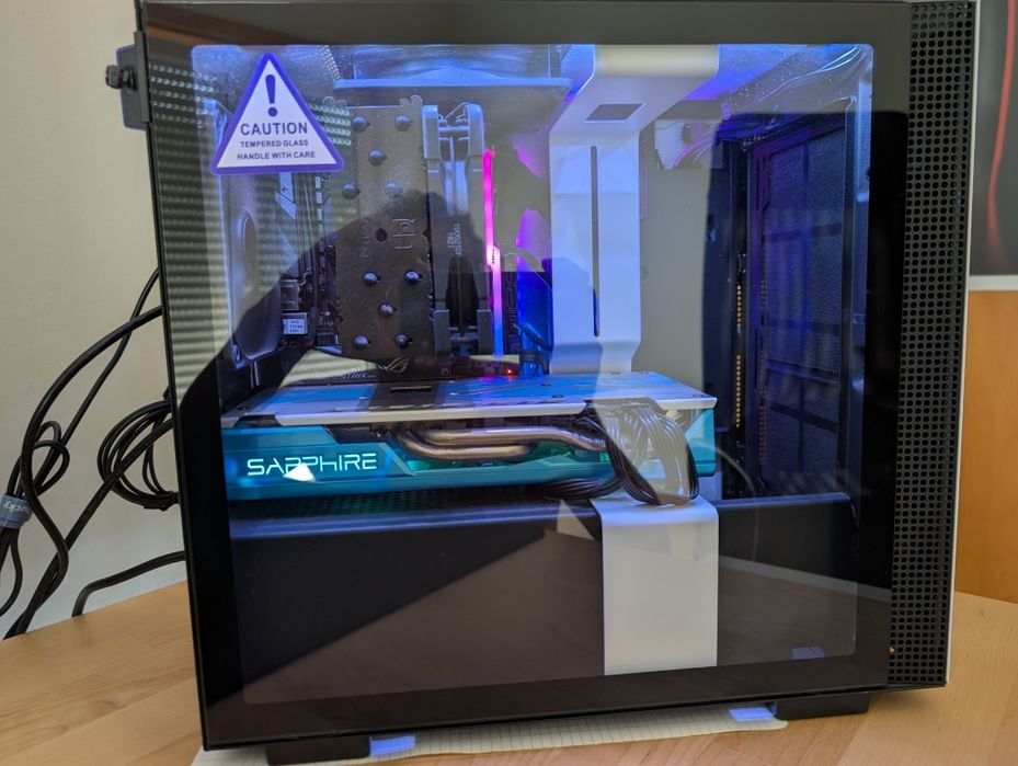 PC Gaming Ryzen 5 3600 / 16GB RAM / 1TB NVMe / RX 590 / NZXT 210i