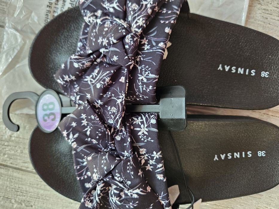 Слайди, шльопанці Sinsay, 37-38 розмір