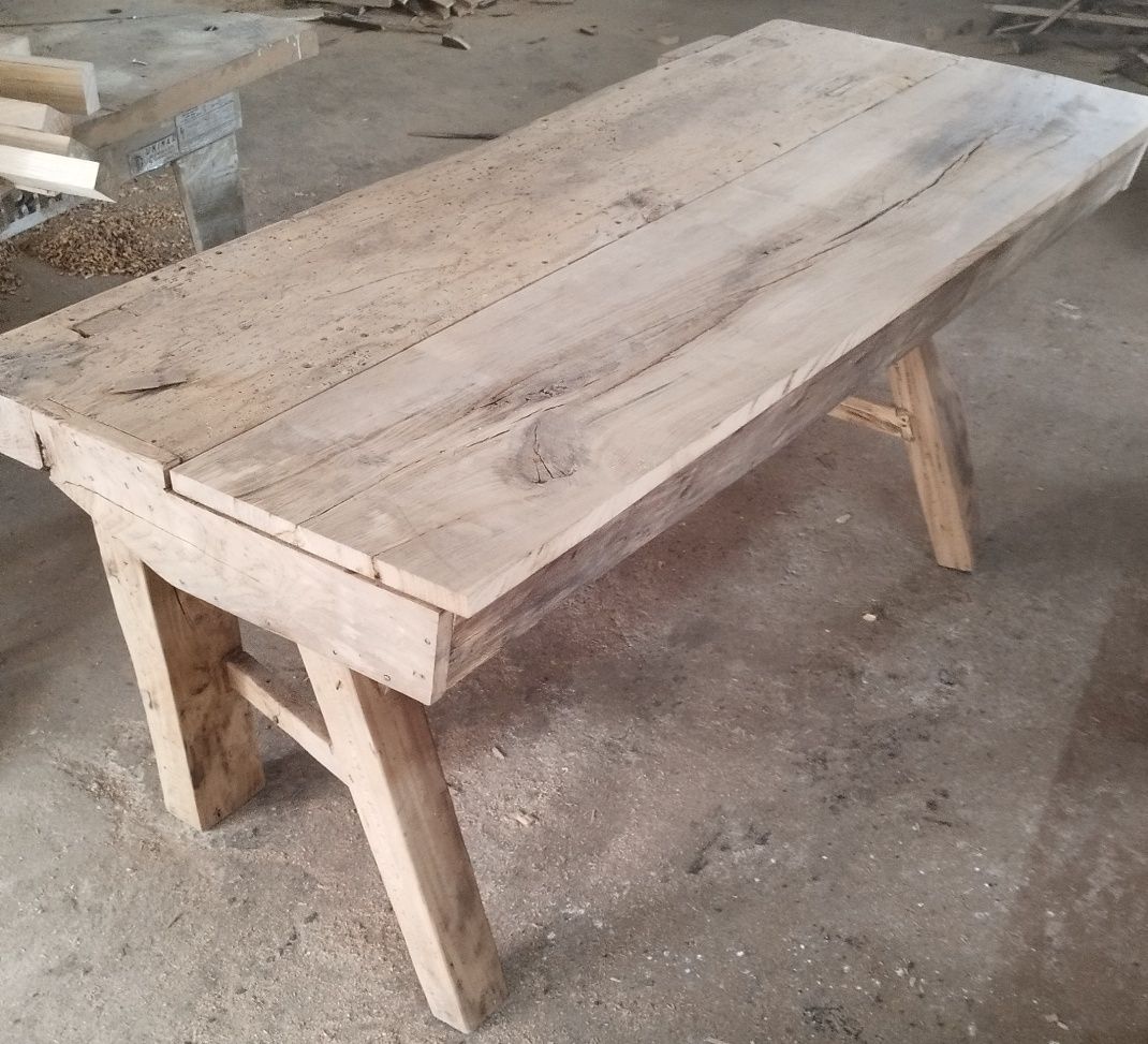 Mesa de carpinteiro maciça