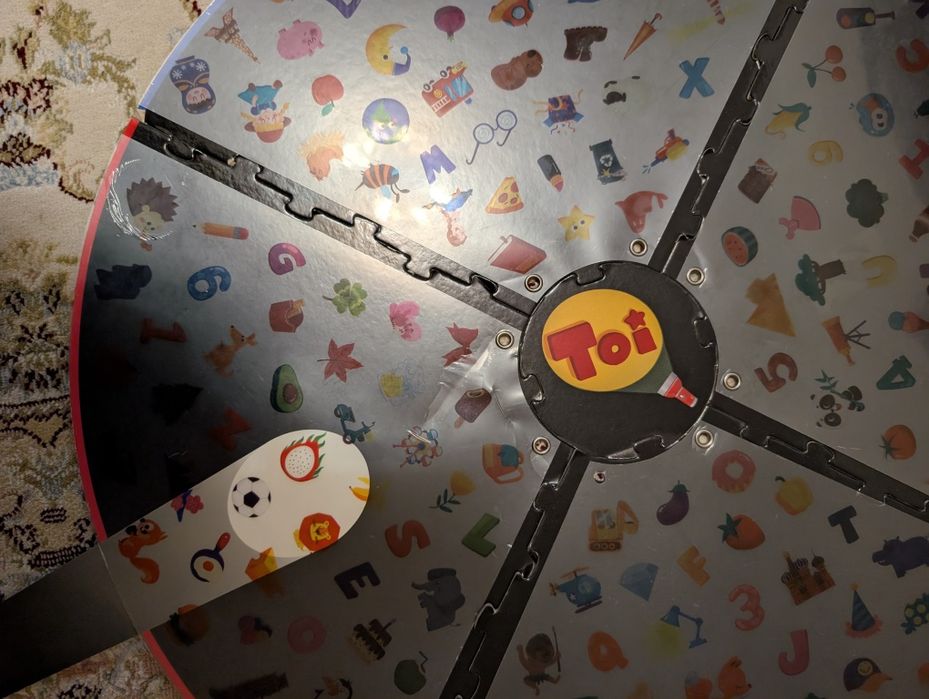 Дитячі настільні ігри та пазли