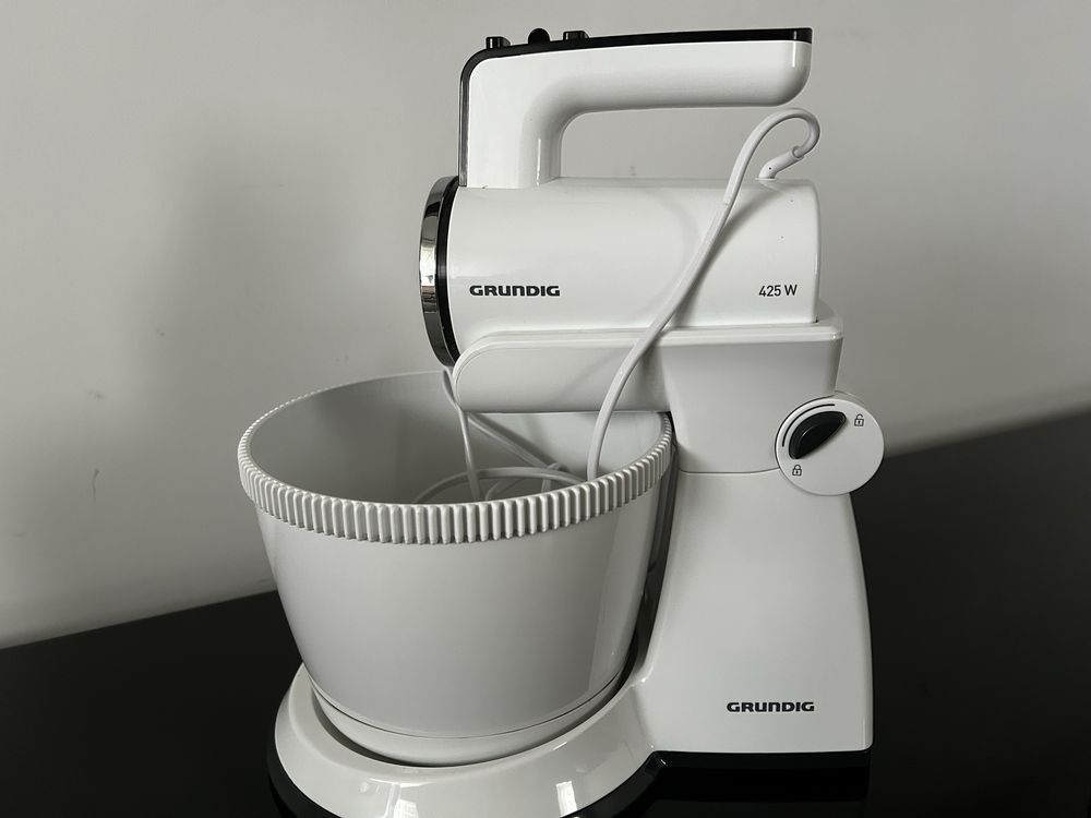 Robot Grundig HM6860