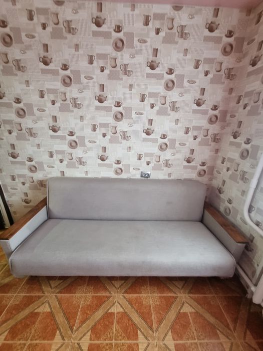 Продам диван в отличном состоянии