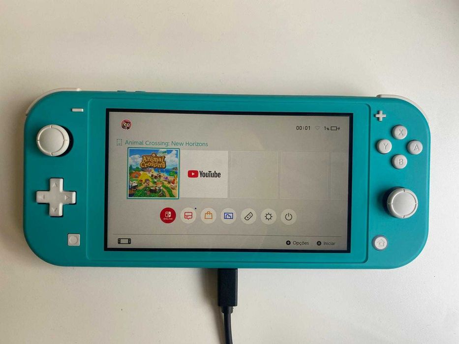Nintendo Switch Light + Animal Crossing + Capa Protetora
