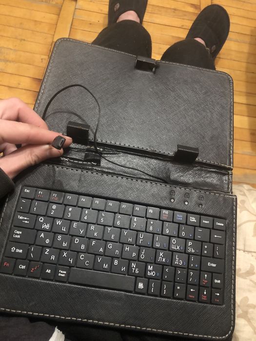 Продам електроную книгу ergo book 0704