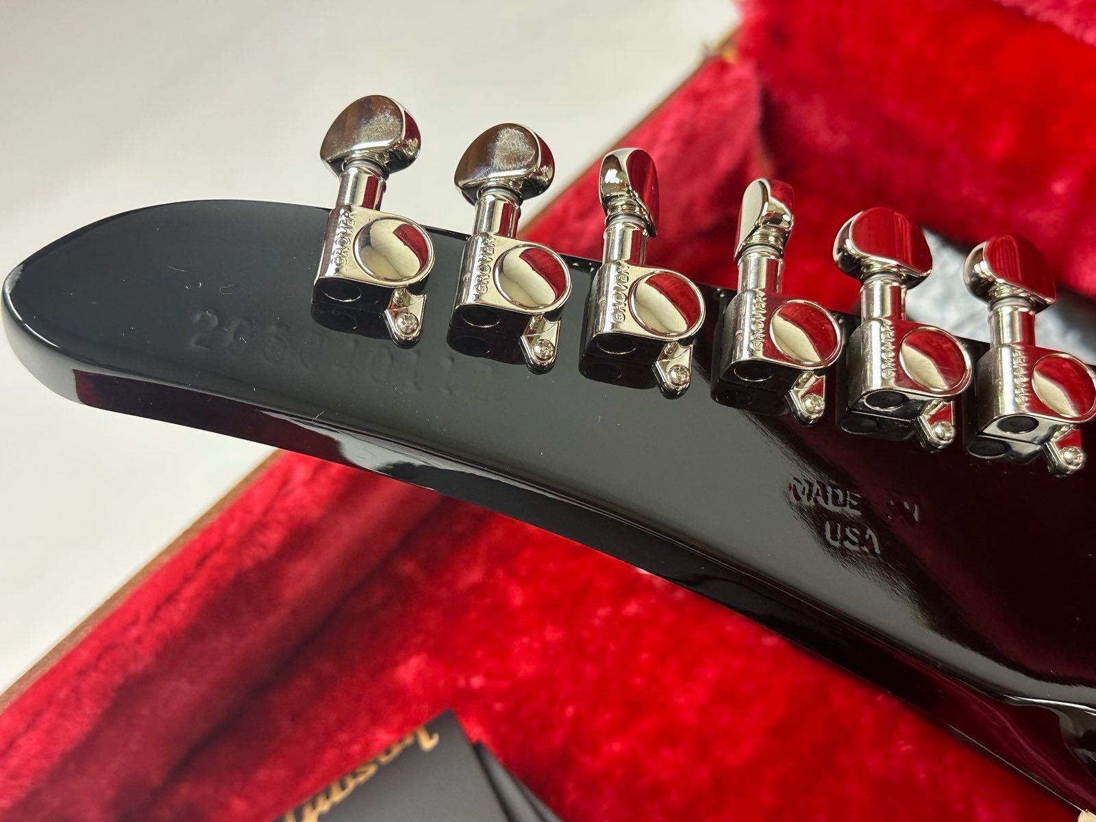Акція! NEW Gibson Theodore Standard Ebony (2024, 1890$,Gibson Archive)