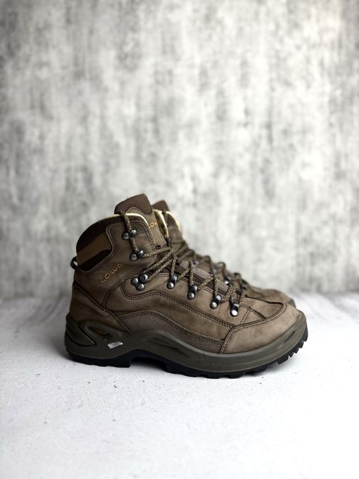 Черевики чоловічі Lowa Gore-Tex 42(27)