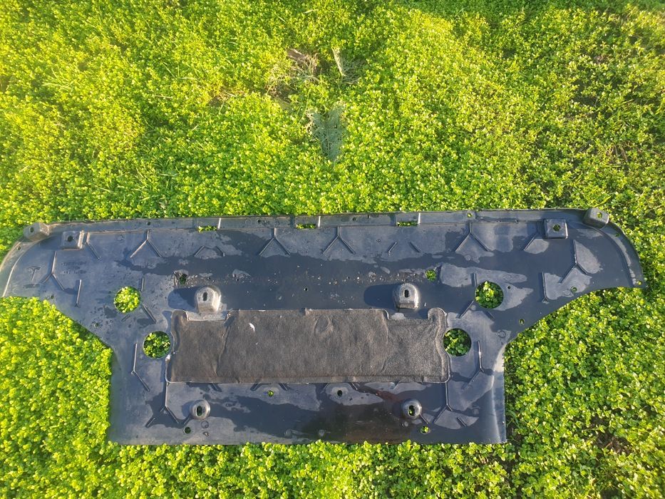 Защита переднего бампера Tesla Model S 2012-15 дорест 6008189-00-F