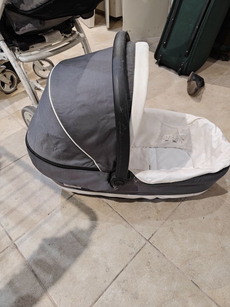 Carrinho bebé com berço/ baby Cook/ aquecedor de biberões/projetor