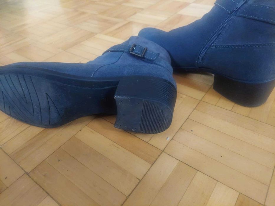 Krótkie kozaczki damskie