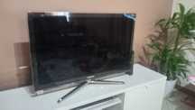 TV Led Samsung 90cm de comprimento
