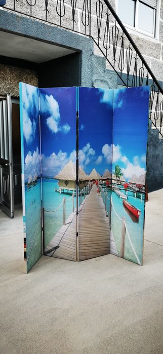 Biombo com duplo cenário