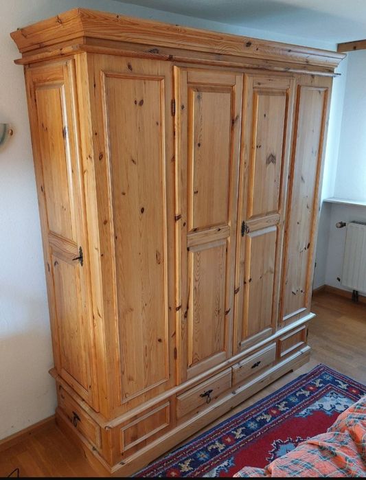 Unikalna Drewniana szafa.