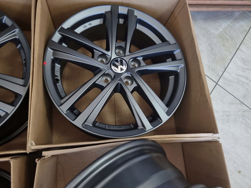 Nowe Felgi Grafit Vw Golf V Vi Vii Viii Touran Scirocco Eos 16" 5x112