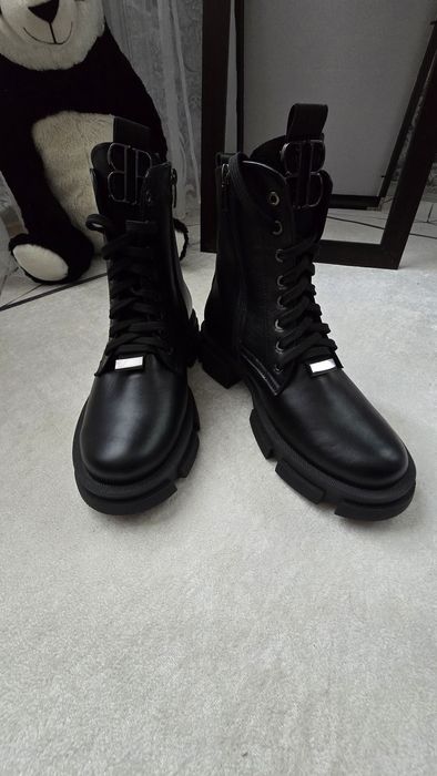 Жіночі зимові черевики, натуральна шкіра