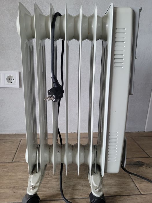 Масляний обігрівач Scandix SOH715 1500вт