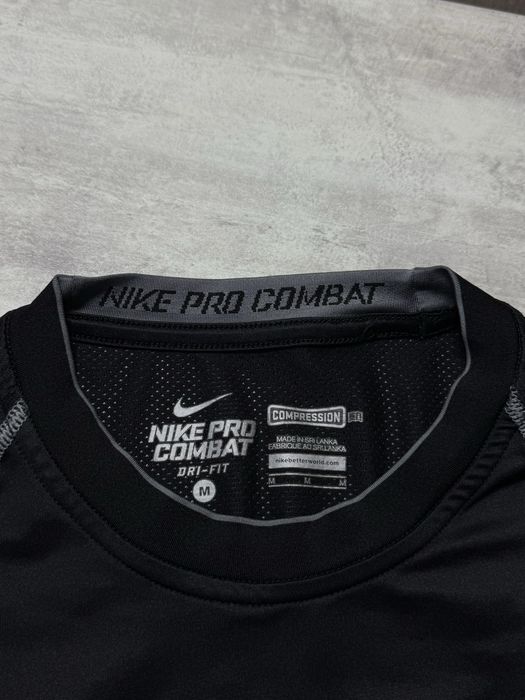 Чоловіча компресійна майка Nike Pro combat M