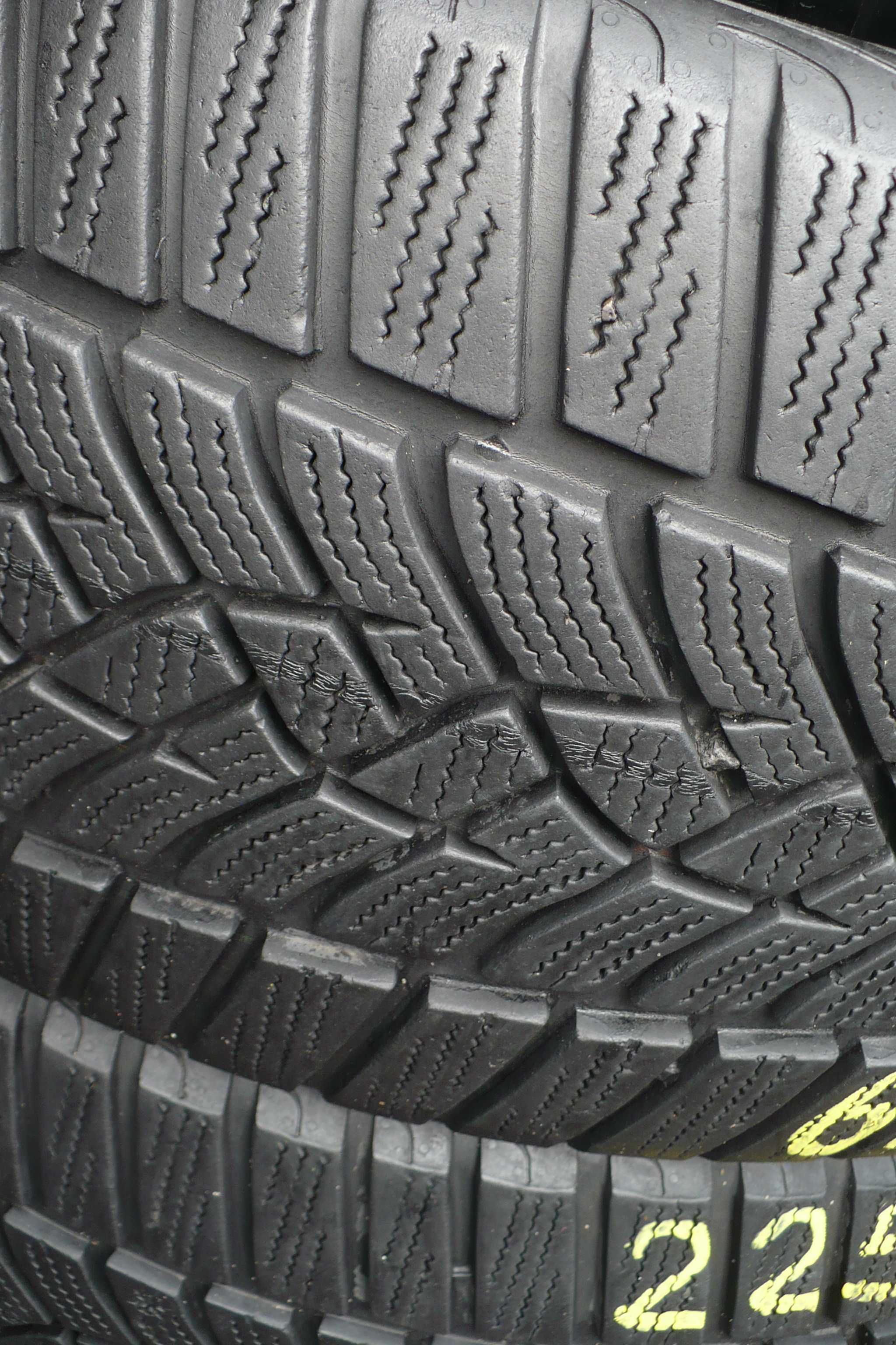 Opony Goodyear UG G1 225/45R18 95V XL Zima 6mm 2szt. 2015r.