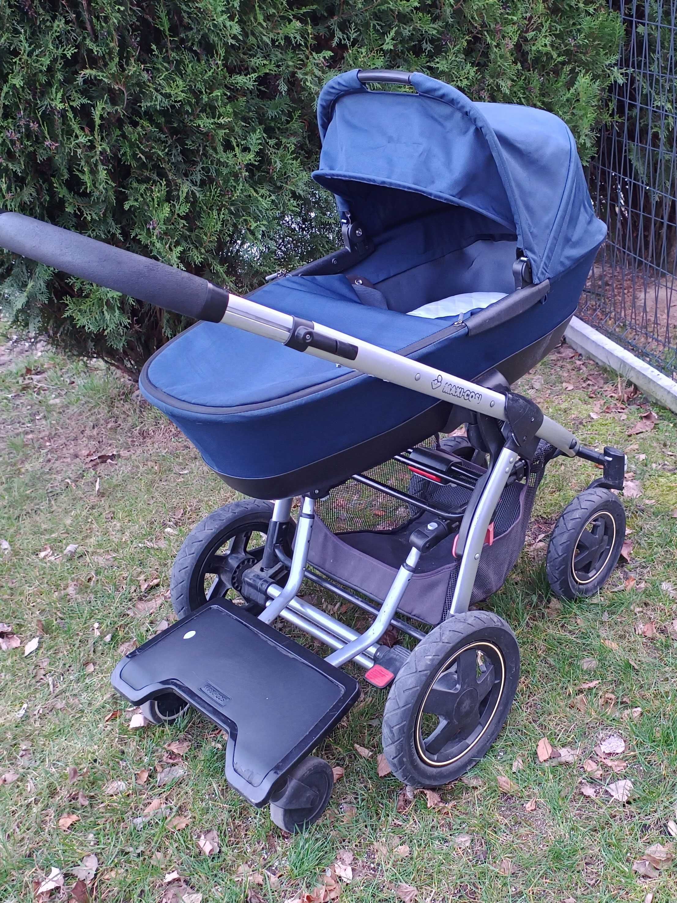 Wózek Maxi Cosi Mura komplet (spacerówka, gondola, nosidełko)