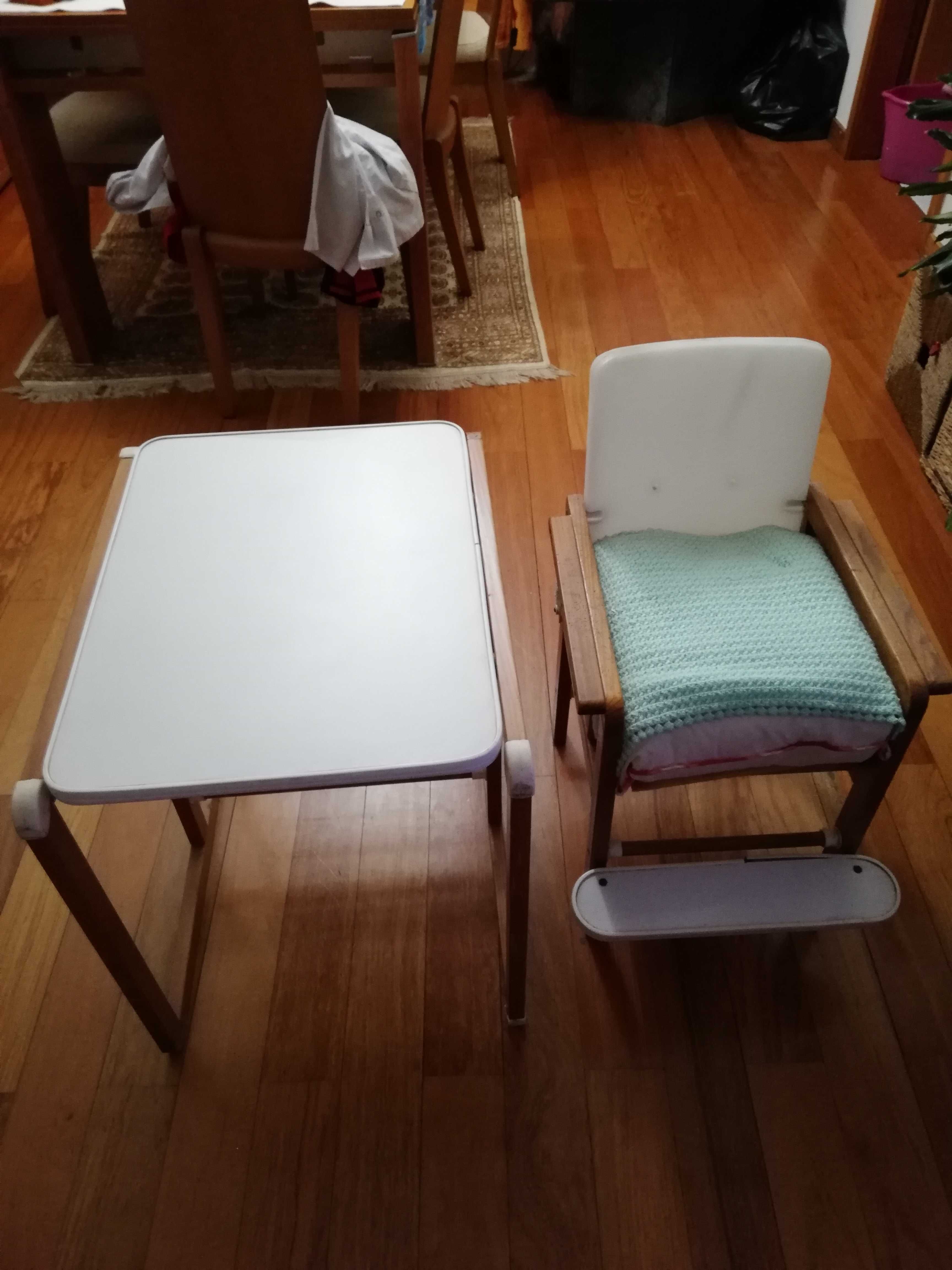 Cadeira em madeira dupla funcionalidade