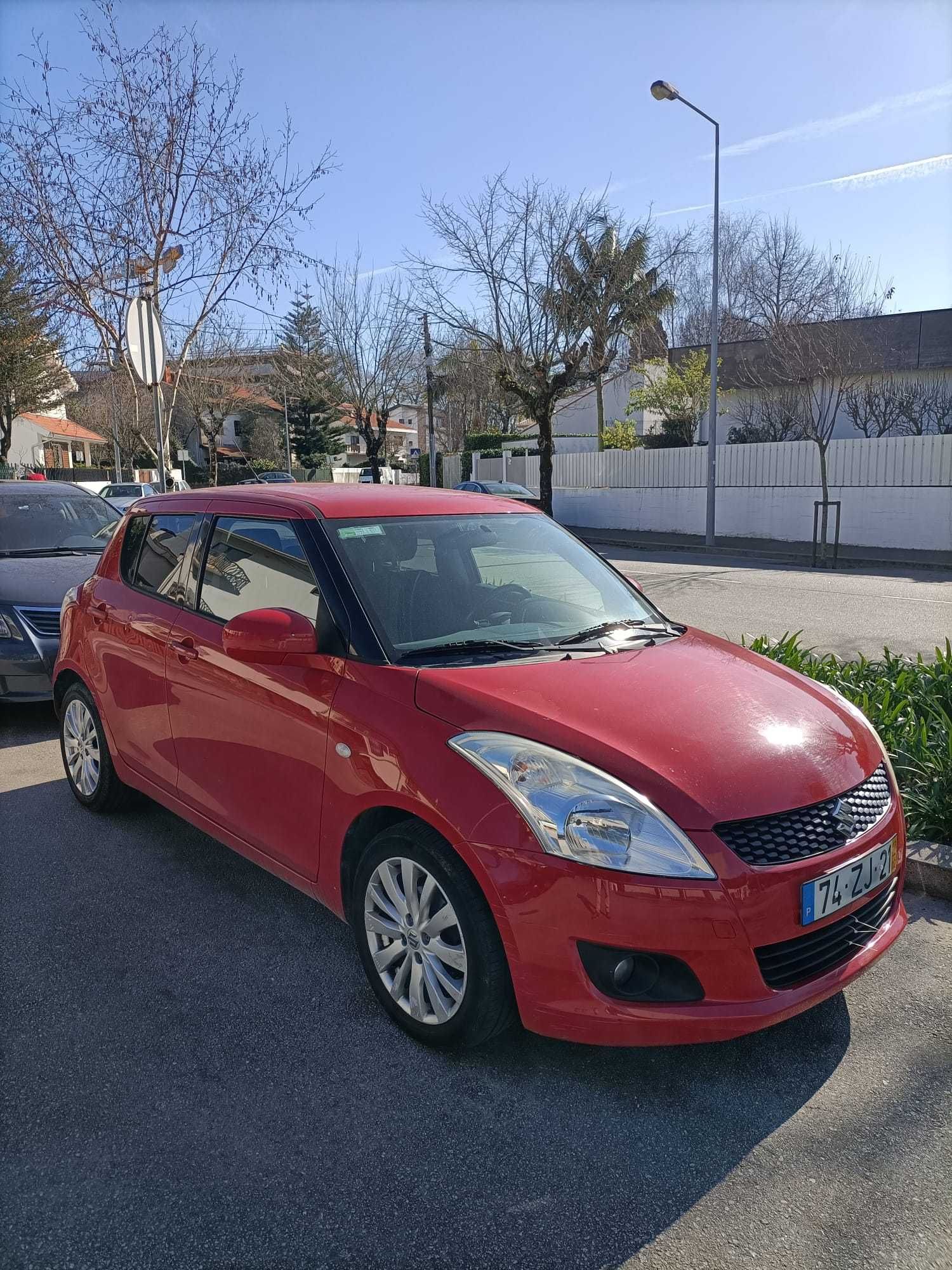 Suzuki Swift 2013 – Económico, Ágil e Fiável
