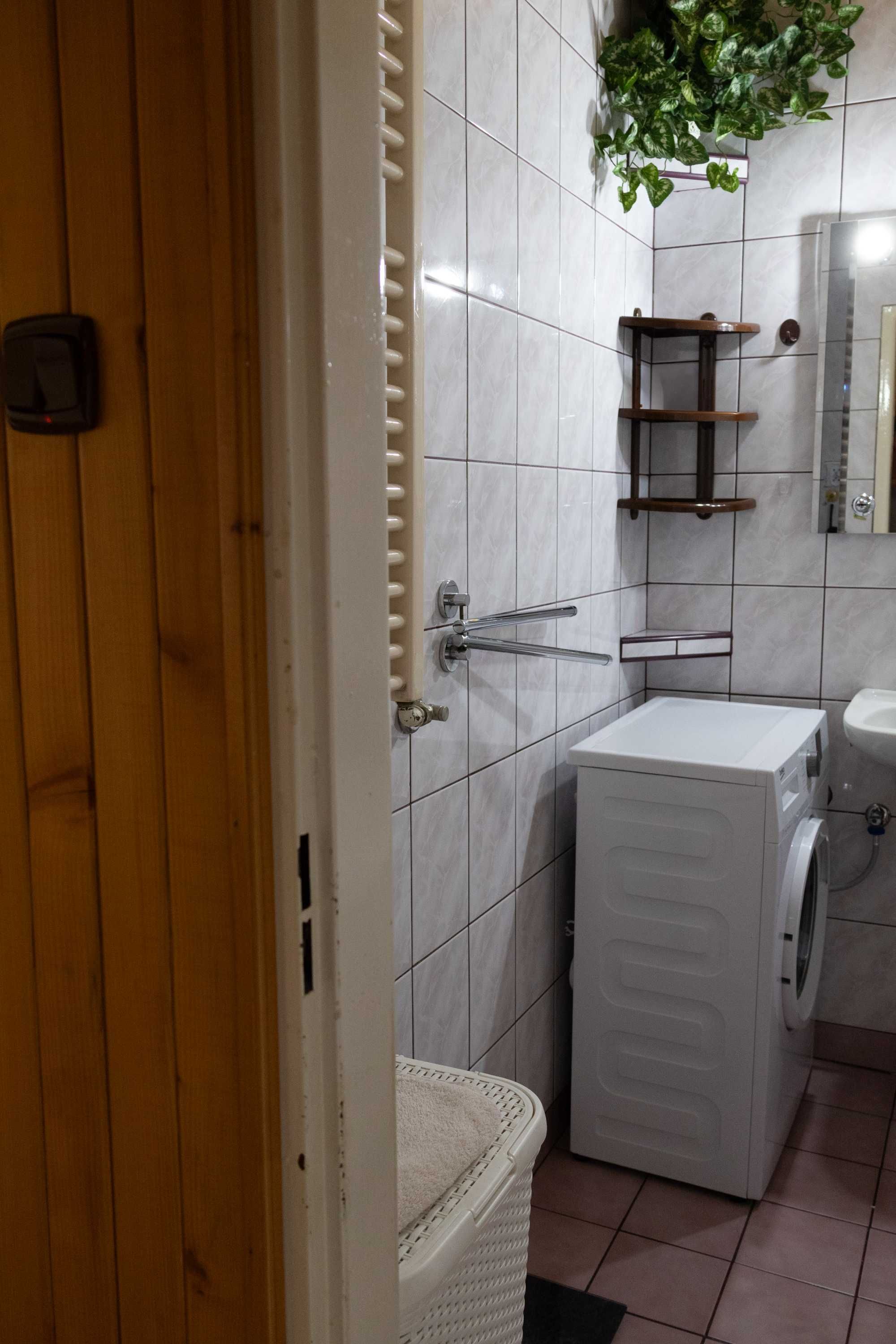 3-pokojowe mieszkanie z balkonem i piwnicą - ul. Krowoderskich Zuchów