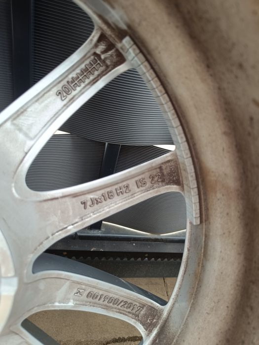 Alufelgi +opony zimowe 225/60/18 Run flat (Pirelli) BMW X3(G01) X4(G02