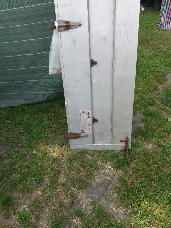 Burta tylnia aluminiowa skrzyni ładunkowej IVECO