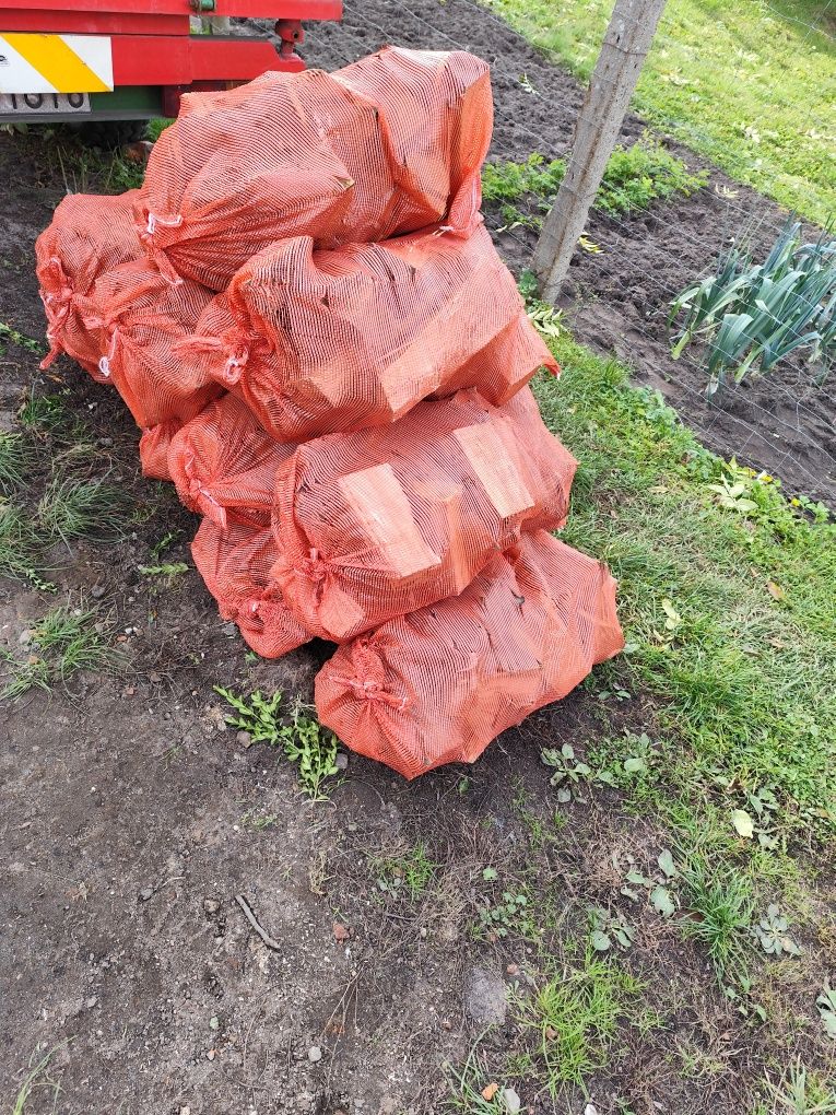 SPRZEDAM drewno do  wędzenia sezonowane