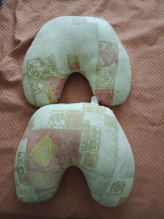 Дорожные подушки. Цена за 2 шт.