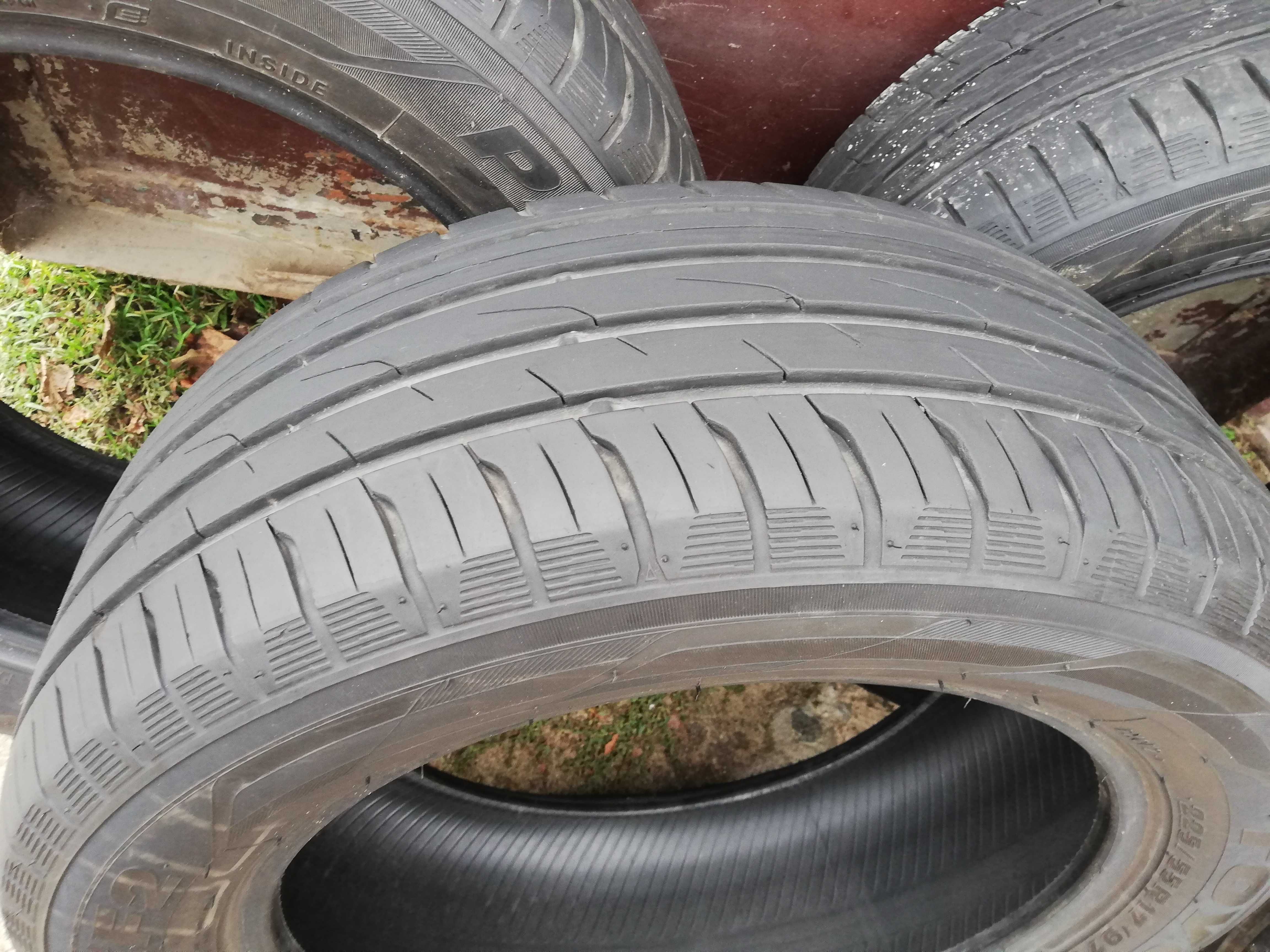 Резина б/у літо 225/55 R17 TOYO Proxes CF2