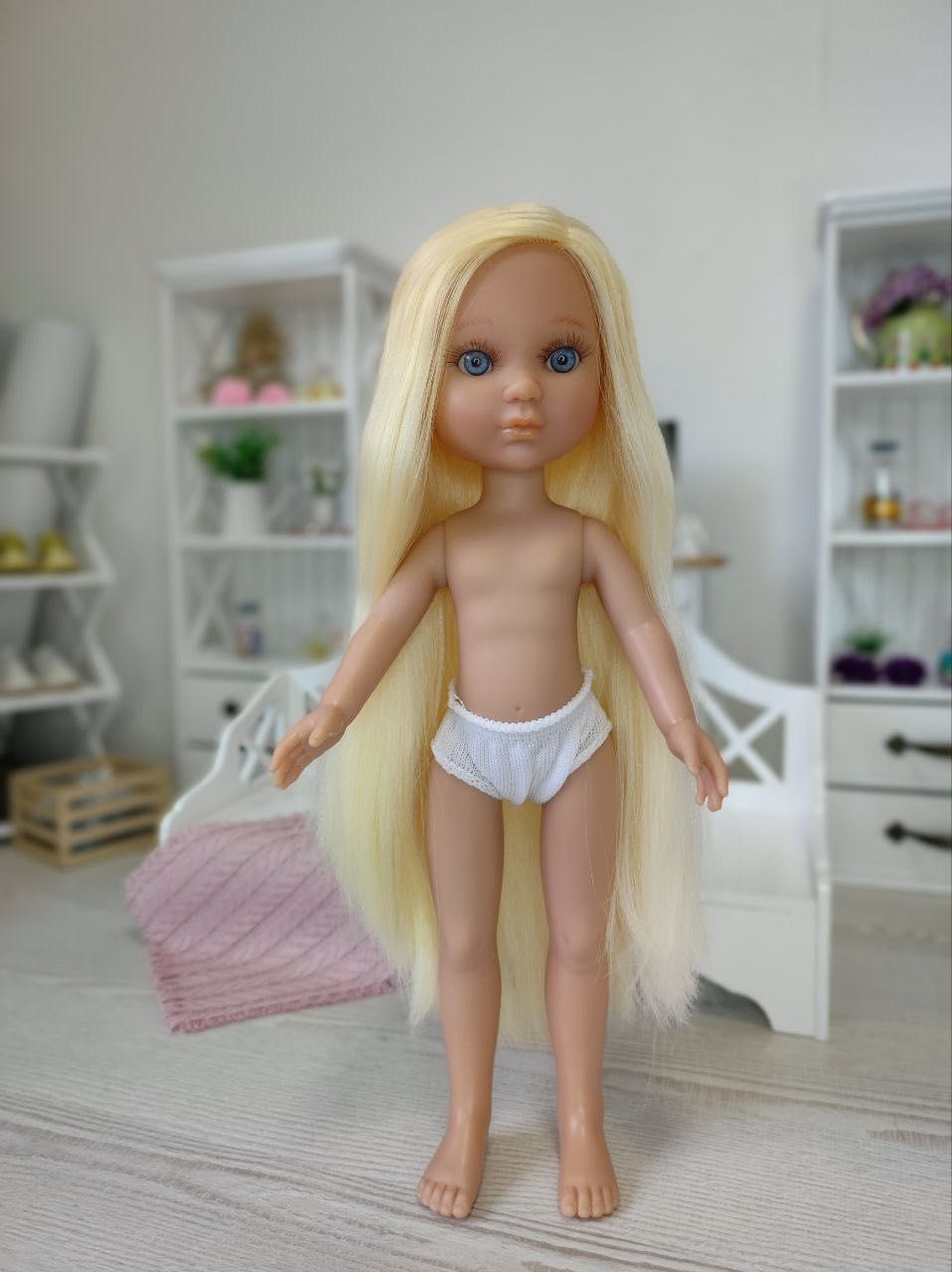 Кукла на шарнирном и обычном теле Eva Berjuan блондинка,без одежды35см