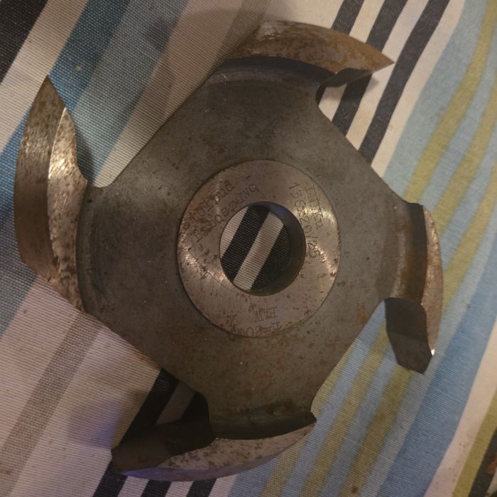 Frez 130 mm otwór 25