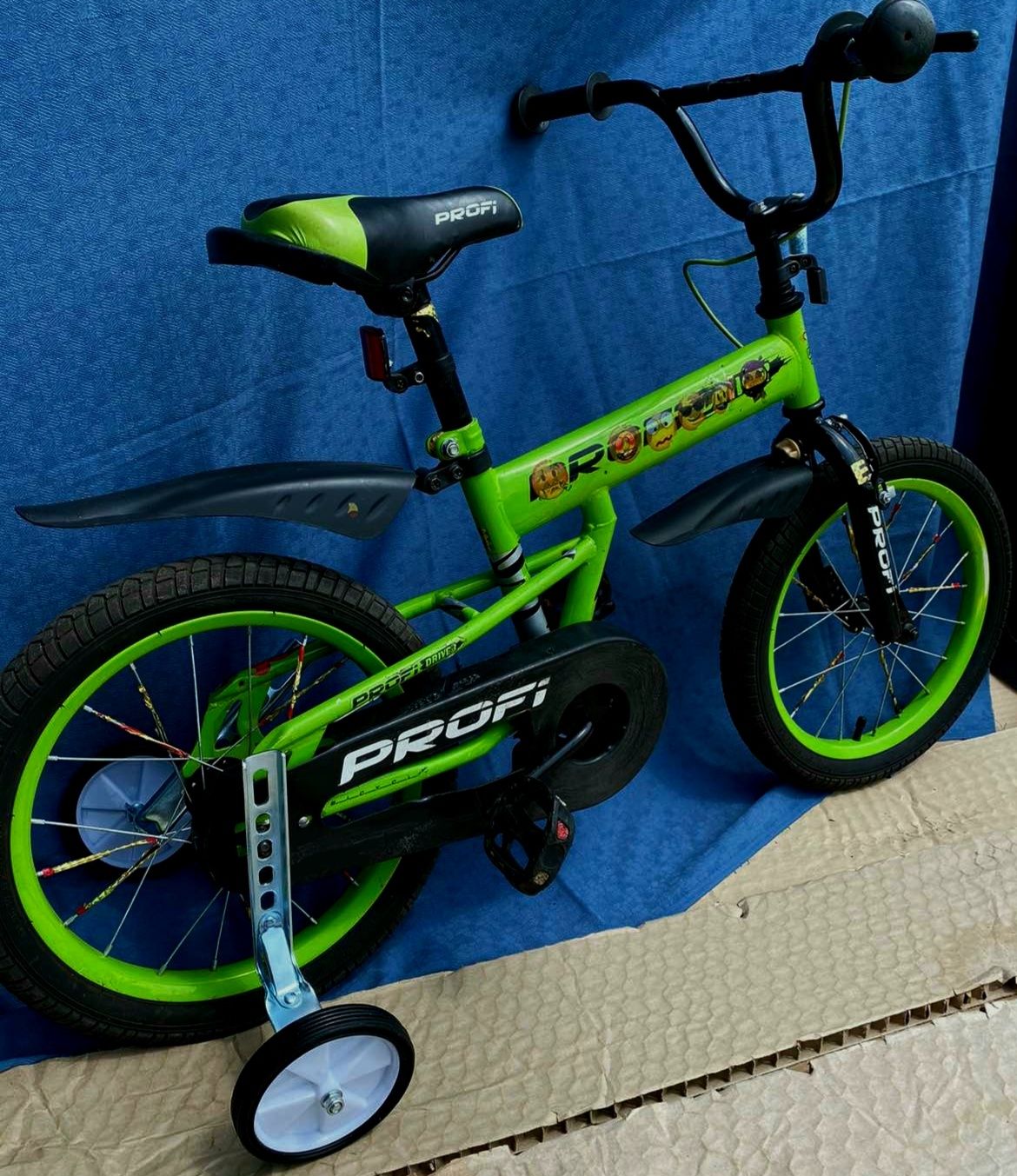 Продам детский спортивный  велосипед Profi на 16дюймов почти новый.