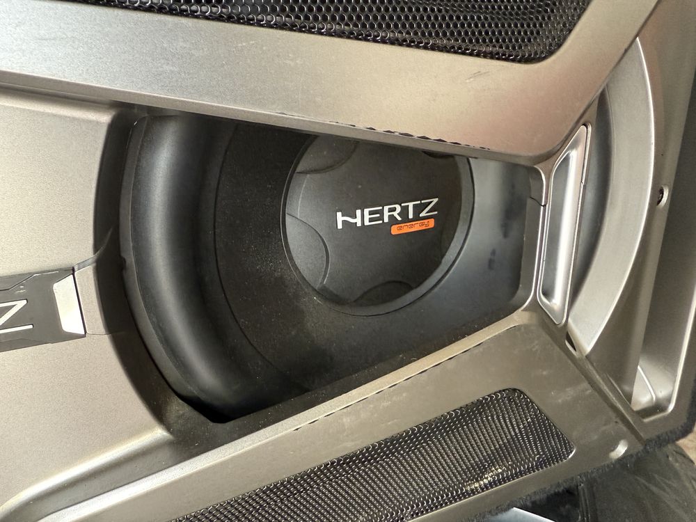 Subwoofer HERTZ EBX250.5 Bas 700W