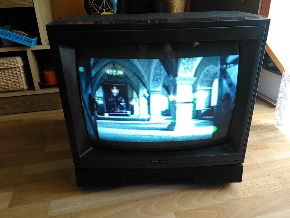 Telewizor TV 21" cali + pilot przekątna 50cm