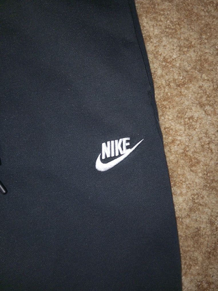 Штаны Nike базовые !