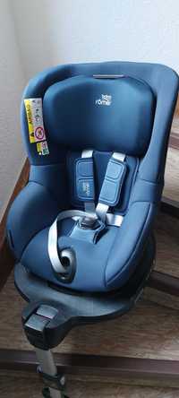 Поворотне автокрісло Britax Römer Dualfix M i-Size, Moonlight Blue