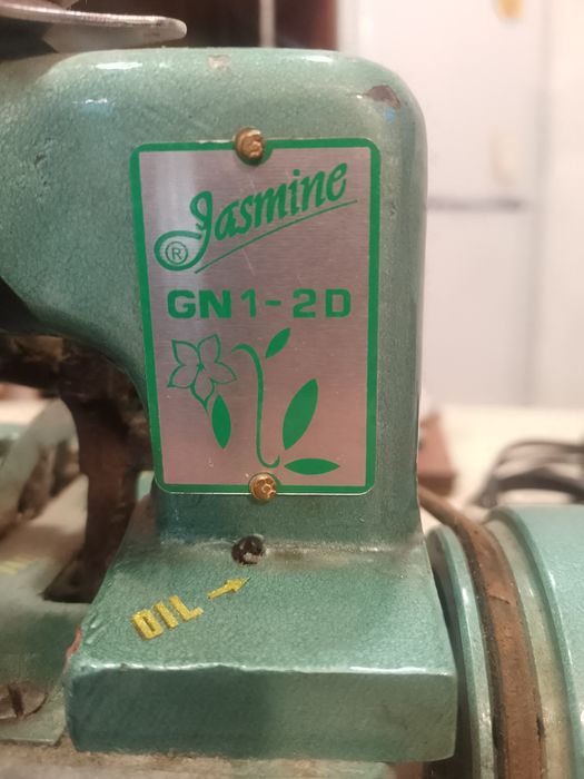 Оверлок тринитковий