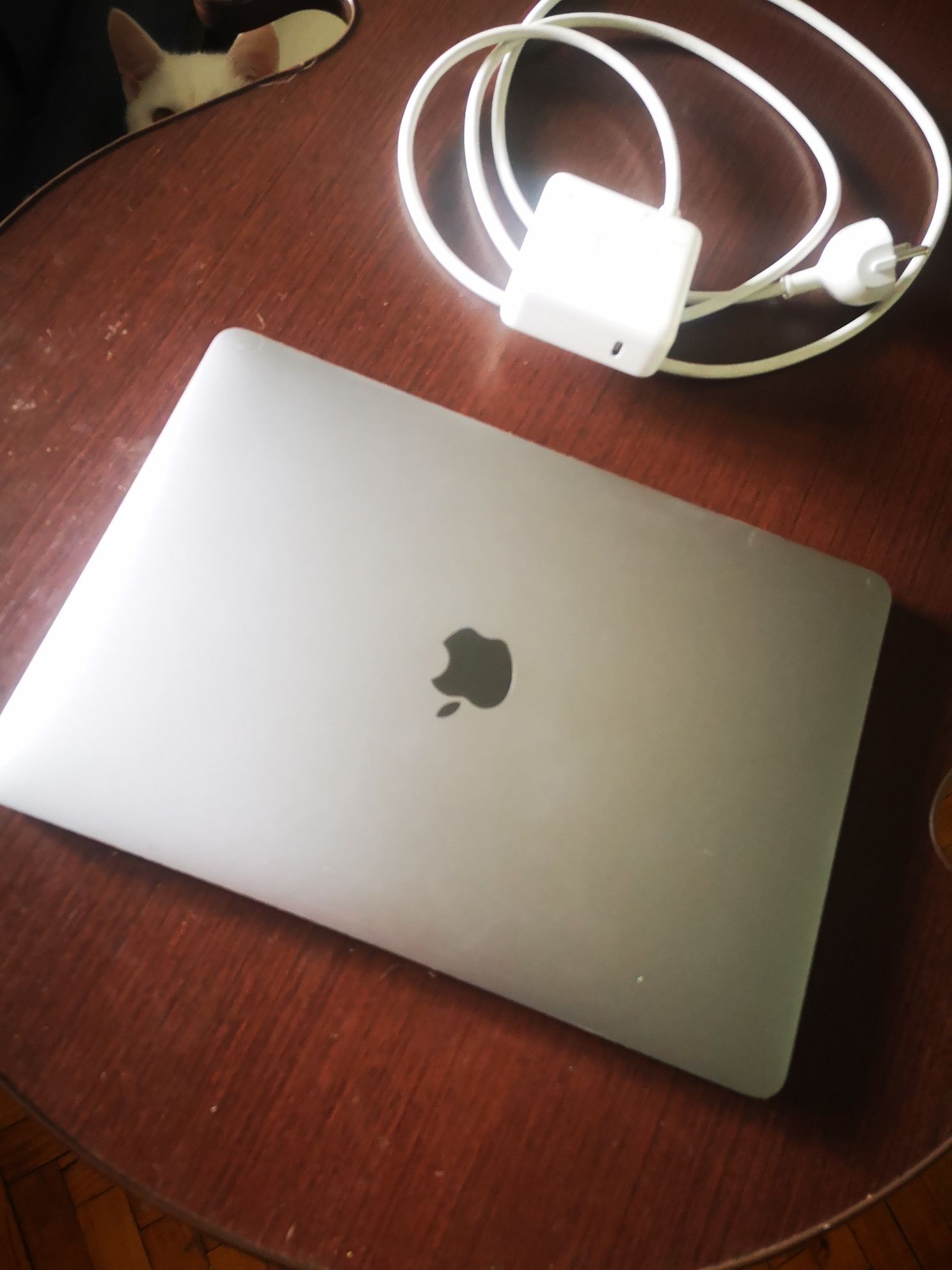 Macbook pro a1706 mid 2017