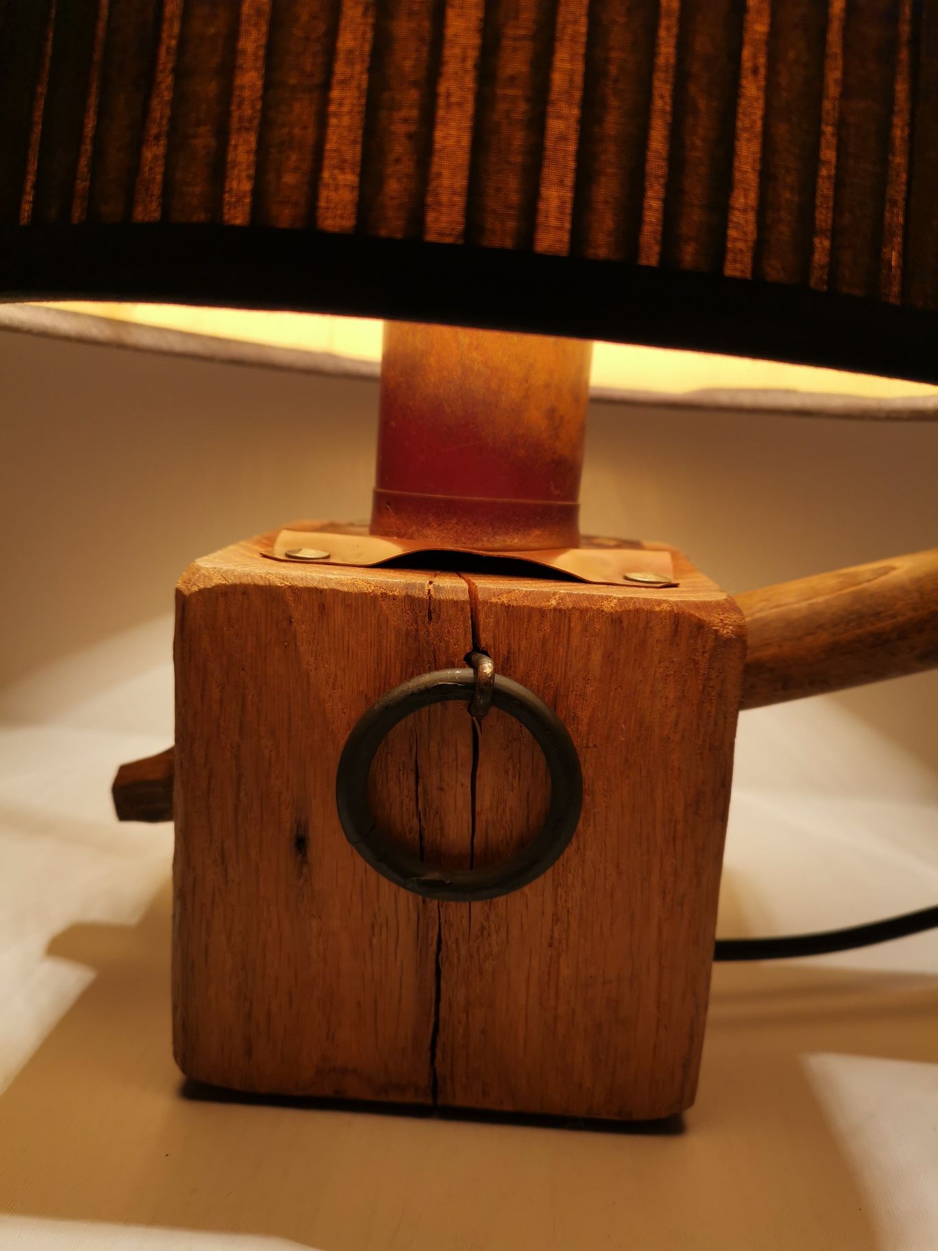 Niemiecka lampa drewno z dodatkiem miedzi Vintage